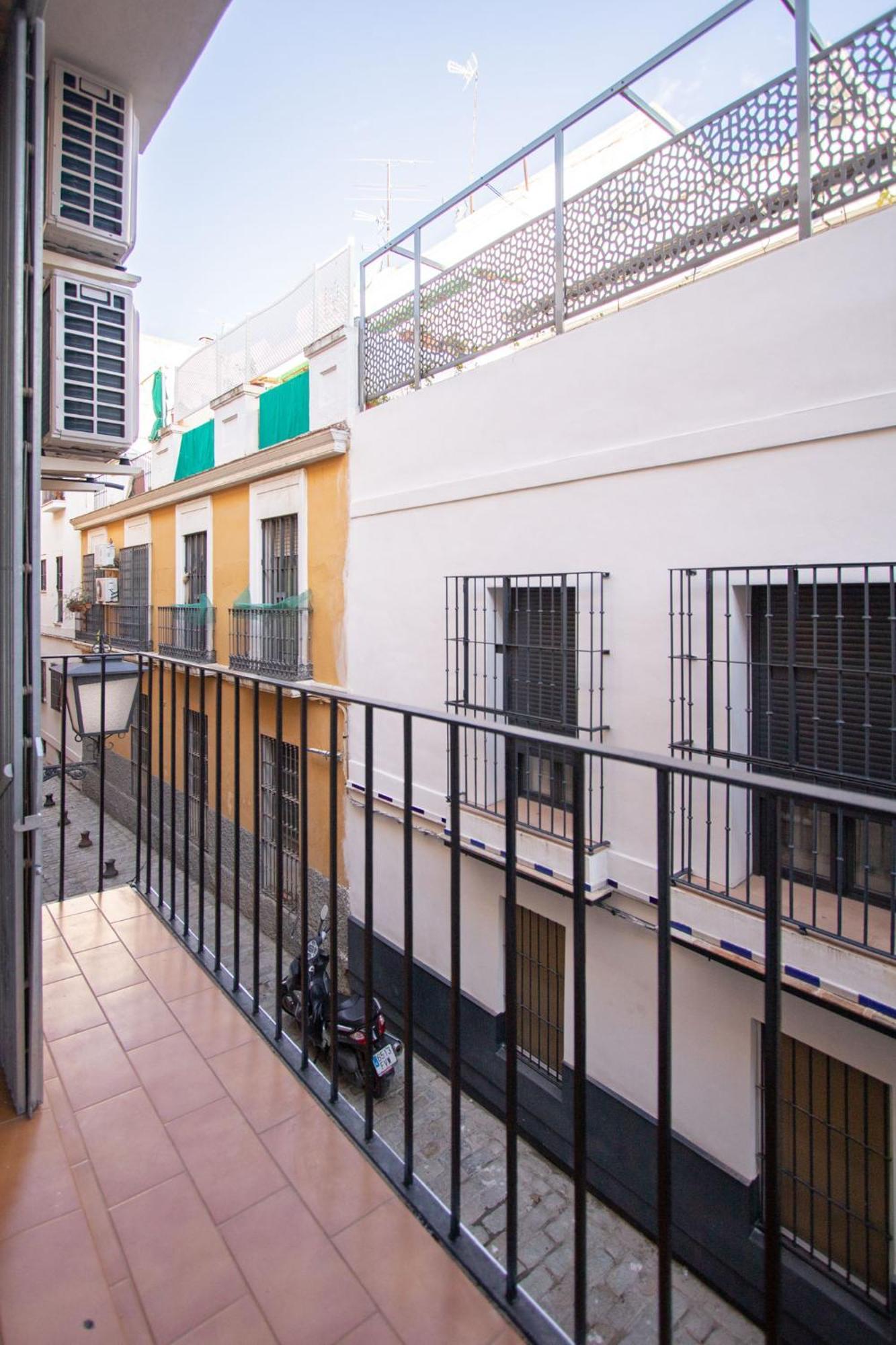 Darsena Central Riverside By Valcambre Seville Exterior photo